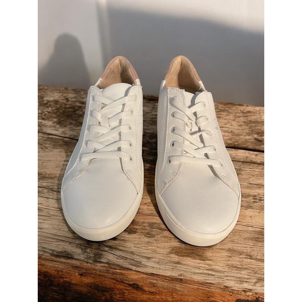 White Naturalizer Leather Womens Sneakers Tennis Shoes Size 11W NEW Morrison - Picture 2 of 6